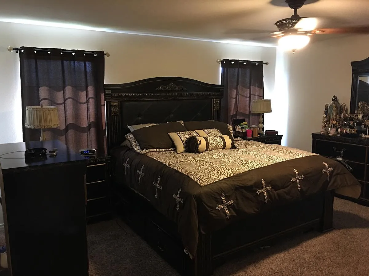 Master Bedroom - 1005 Shea Ln