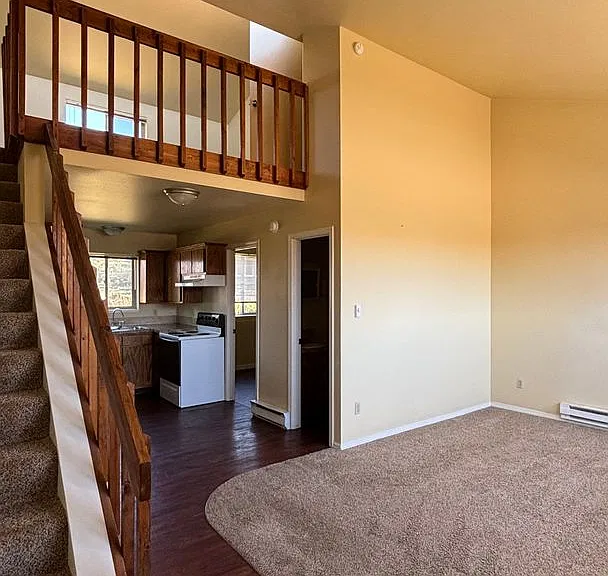 620 Forest Edge Rd #D — Photo 3