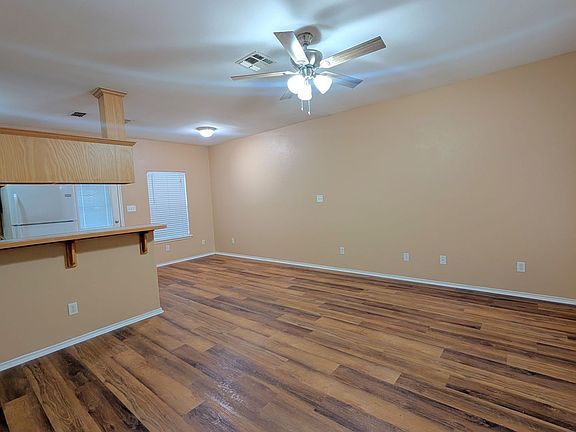 3rd image of 808 W Arroyo Park Ln APT B