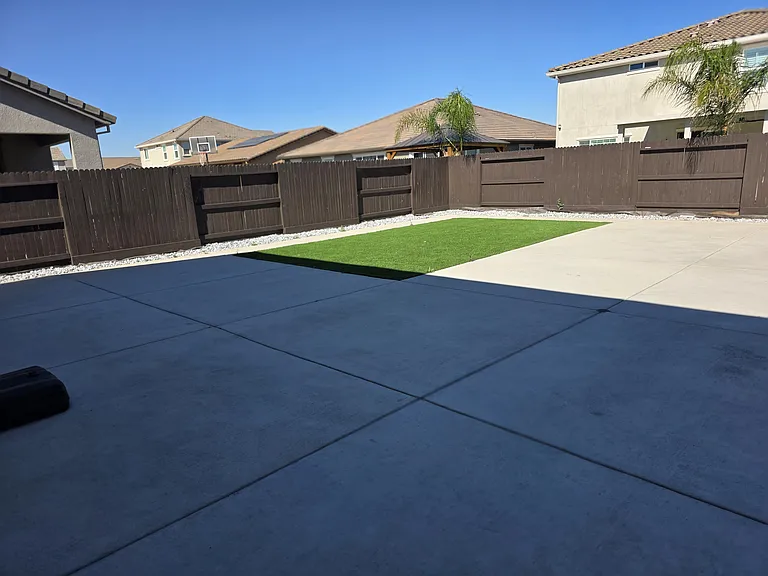 15357 Trolley St — Photo 11