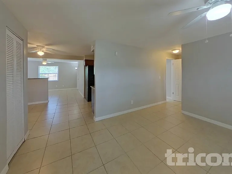 8636 Oriole Ln — Photo 3