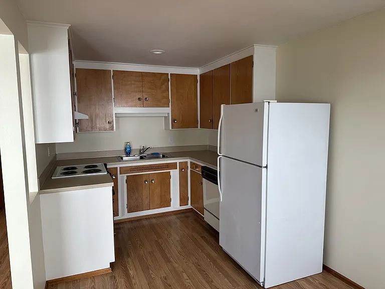 2408 10th Ave E #D — Photo 6