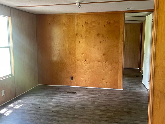 3rd image of 767 NW Amanda St #13