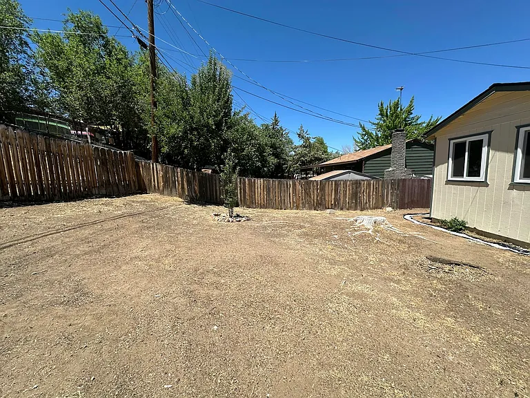 Exterior Back Yard