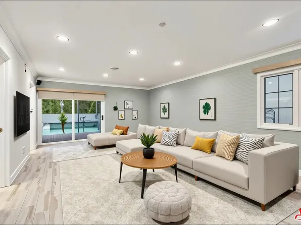 19715 Greenbriar Dr, Tarzana, CA 91356