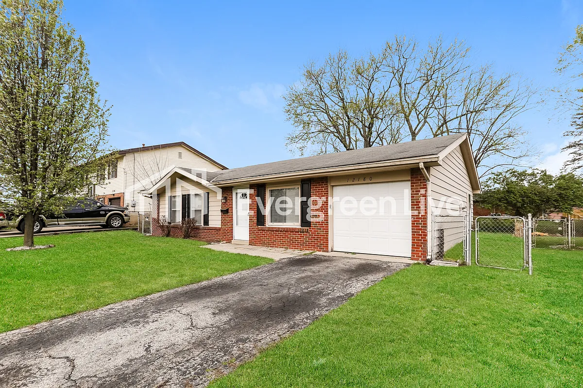 Building Photo - 12180 Wincanton Dr