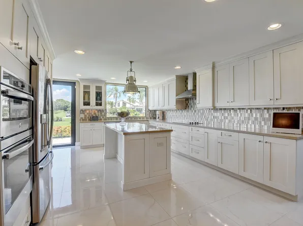 19660 Sawgrass Drive #1204, Boca Raton, FL 33434