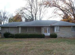 2122 Zion Rd, Henderson, KY 42420