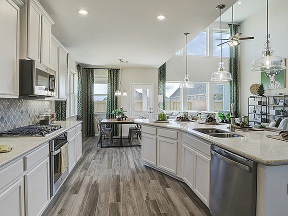 Kitchen with center island