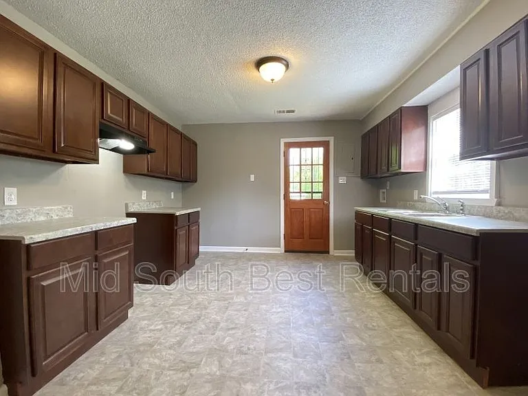 3547 Silas Rd — Photo 3