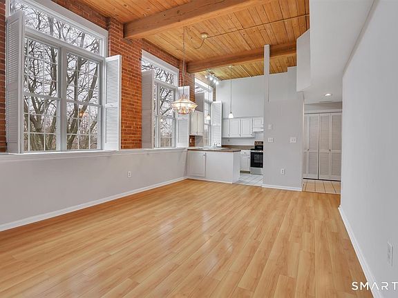 5th image of 319 New Britain Road #323