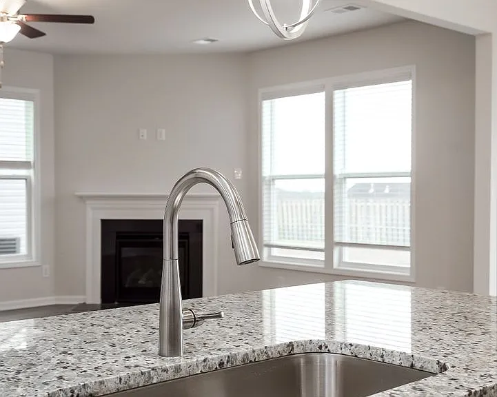 775 Justify Loop — Photo 30