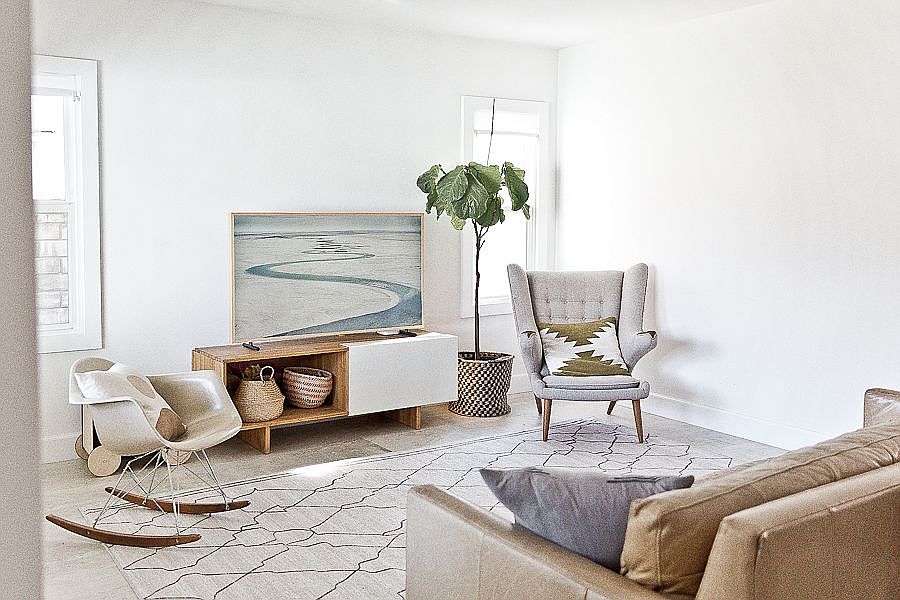 1st image of 21214 Providencia St
