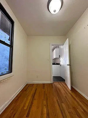 Rented by Bond New York | media 5