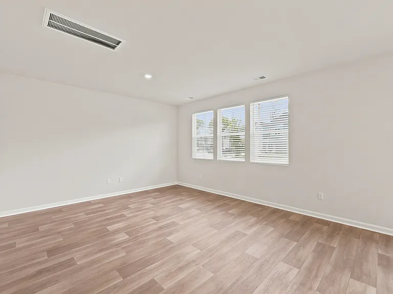 605 Southwind Way — Photo 19
