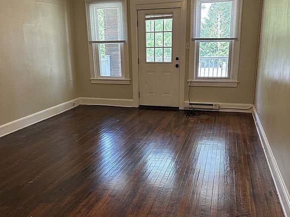 3rd image of 232 W McLelland Ave #10