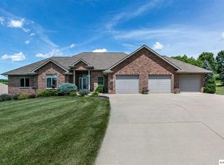 14183 Starr Pass, Dubuque, IA 52002