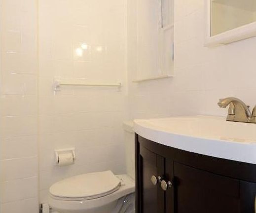 2nd image of 121 Cottage St #2