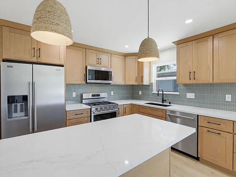 2036 Pomona Ave #D — Photo 10