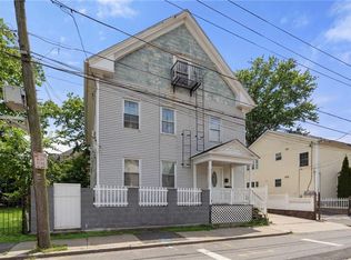 394 Blackstone St, Providence, RI 02907