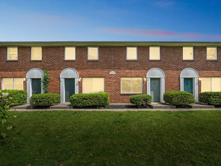 Gateway Apartments — Photo 3