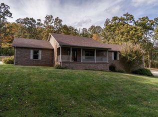 275 Woodchuck Dr, Brandenburg, KY 40108