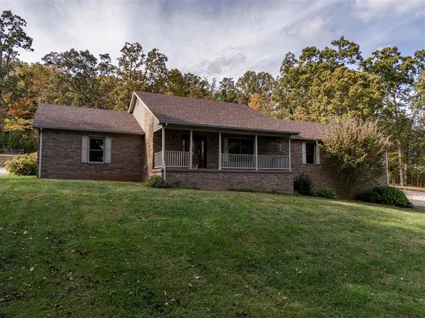 275 Woodchuck Dr, Brandenburg, KY 40108