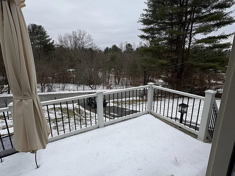 7 Old Farm Rd — Photo 2