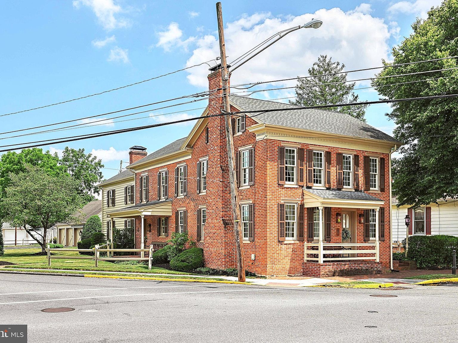 114 Carlisle St, New Oxford, PA 17350 Zillow