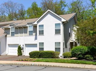 20 Parkside Dr, Jamesburg, NJ