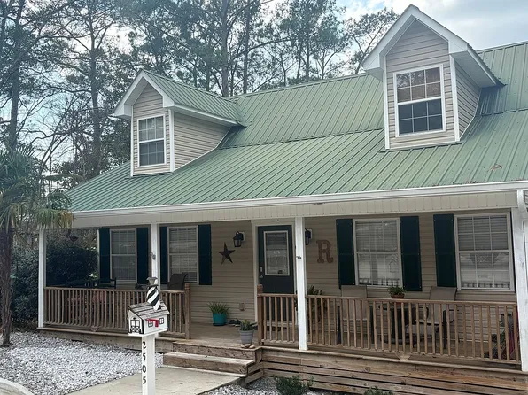 2505 Dolphin Dr, Gautier, MS 39553
