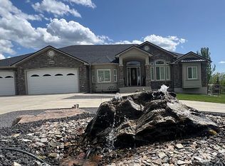 898 E 260 N, Hyde Park, UT 84318