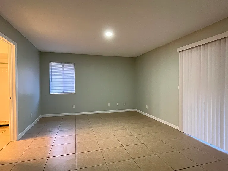 1258 SE McFarlane Ave — Photo 10