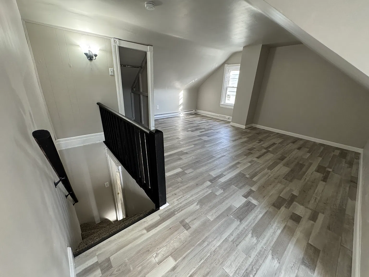 4 bed, 1494 sqft, $2,400 — Photo 4