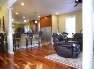 2215 Oak St, Virginia Beach, VA 23451