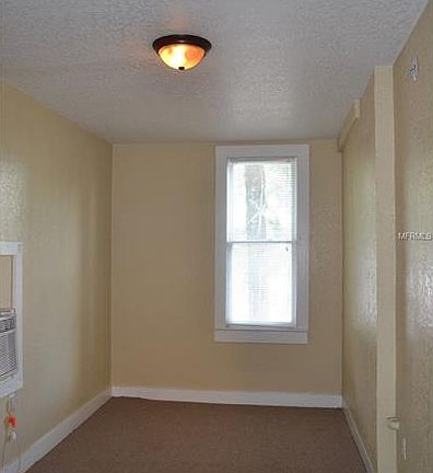 4th image of 330 S Woodland Blvd