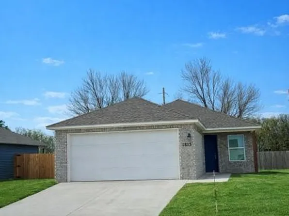 1813 E Annette Dr, Siloam Springs, AR 72761