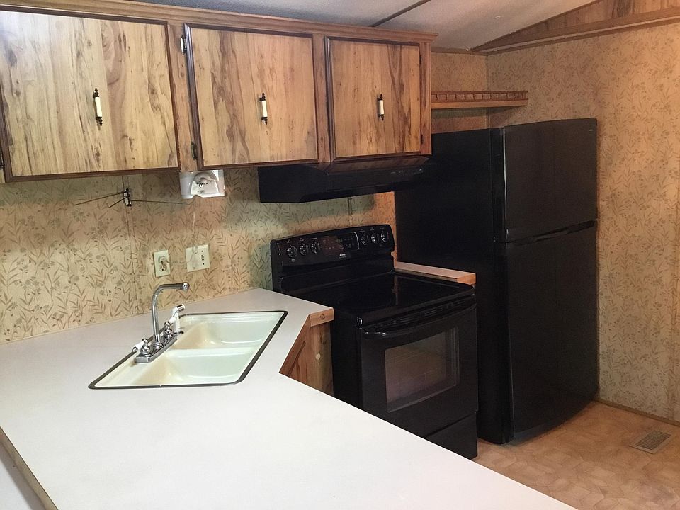 2nd image of 2675 Shiloh Dr Trlr 4