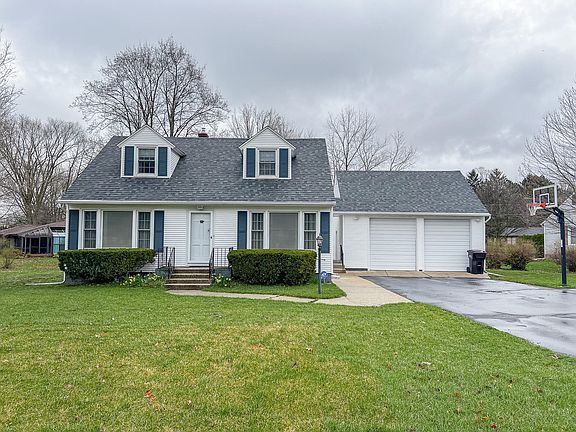 3rd image of 602 Green St