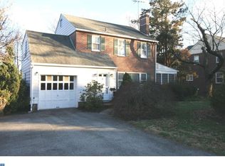 39 Riverside Dr, Wilmington, DE 19809