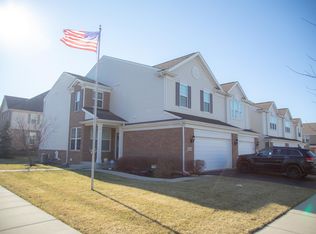 10S432 Carrington Cir, Burr Ridge, IL 60527