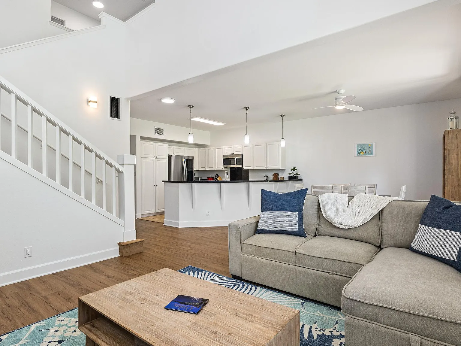 3 bed, 1625 sqft, $6,500 — Photo 2