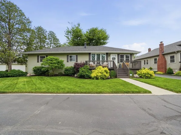 2789 Brandt St, Portage, IN 46368