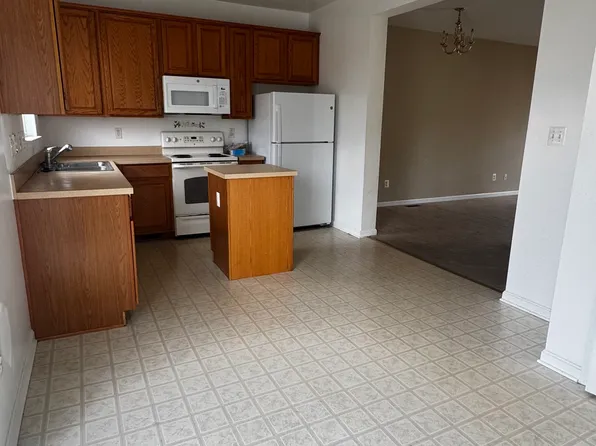 3595 Armory Ln, York, PA 17408