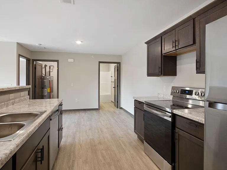 786 Peregrine Cir — Photo 16