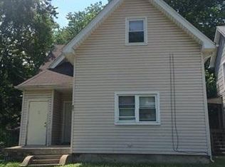 631 S 7th St, Terre Haute, IN 47807