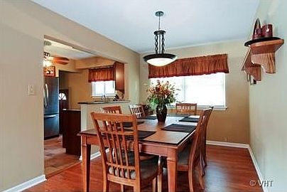 4th image of 498 Longwood Ct