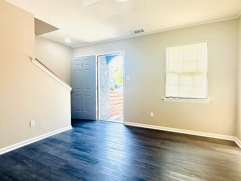6 Almond Ct #3C — Photo 15