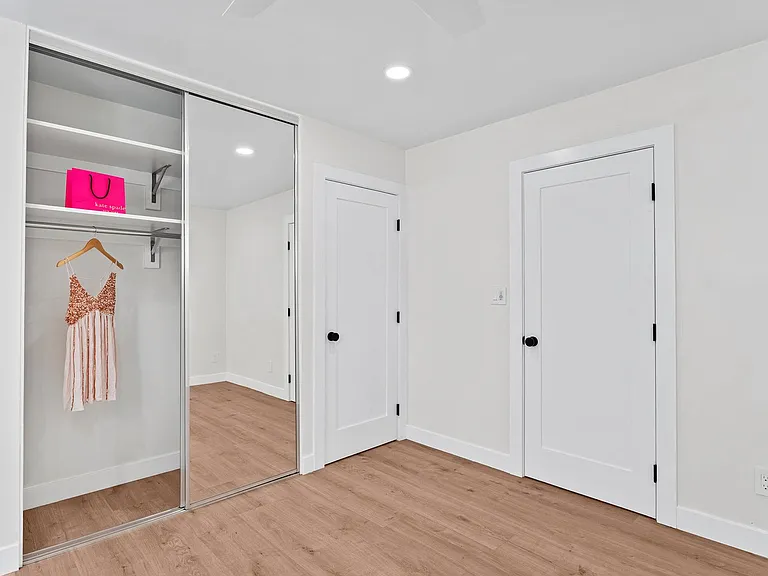 Ocean Beach Living | Modern 2Bd/2Ba | Laundry in-unit — Photo 30