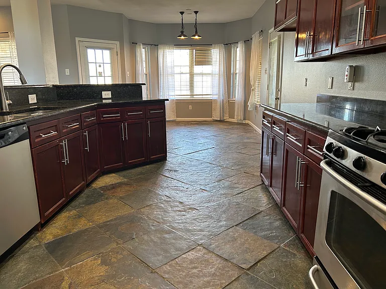 3508 Saint Marie Dr — Photo 5